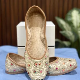 Mehrova Multicolor Embellished Punjabi Jutti for Women & Girls Jutis For Women-image-0