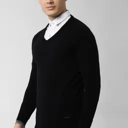 peter england Men Solid Crew Neck Grey Sweater image 5