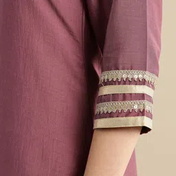 House of Pataudi Embroidered Sequinned Jashn Kurta with Palazzos & With Dupatta image 3