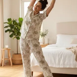 ETC Women Lapel Collar Floral Printed Pure Cotton Night suit-picture-41