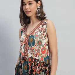 VELDRESS Floral Print Crepe Top image 3
