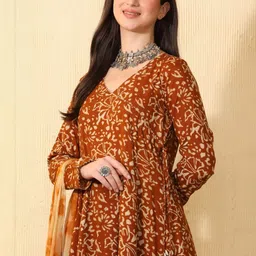 Sangria Women Ethnic Motifs Printed Angrakha Kurta with Trousers & With Dupatta image 2