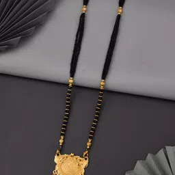 VEMISHTI Gold-Plated Mangalsutra image 2