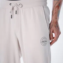 Jack & Jones Men Solid Regular Fit Mid-Rise Pure Cotton Track Pants image 3