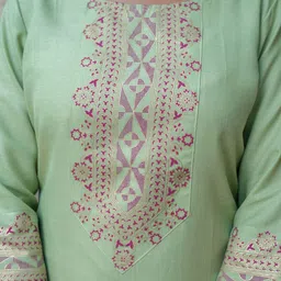 VredeVogel Floral Printed Straight Kurta With Trousers & Dupatta image 2