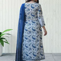 Moda Rapido Ethnic Motifs Printed Sweetheart Neck Kurta With Trousers And Dupatta image 4
