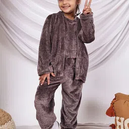 NEUDIS Girls Round Neck Velvet Top With Shrug & Jogger-picture-12