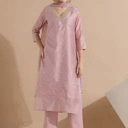 Jaipur Kurti Ethnic Motifs Yoke Design Chanderi Silk Straight Kurta  Trousers & Dupatta image 1