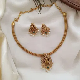 Rangrozo Jewellery Gold-Plated Stone-Studded & Beaded Jewellery Set-image-26
