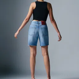 LOVEGEN Men Washed High-Rise Denim Shorts image 4