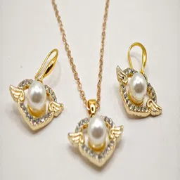 SAPRAA TRENDS Gold-Plated AD Studded & Pearls Beaded Anti Tarnish Pendant And Earrings image 3