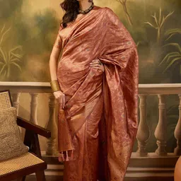 Desi Fusion Woven Design Zari Pure Cotton Handloom Saree image 2