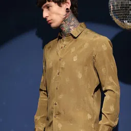 Campus Sutra Men Comfort Casual Shirt image 2