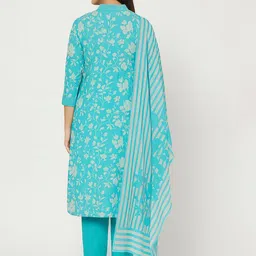 NATURALFAB Women Floral Printed Kurta with Trousers & Dupatta image 4