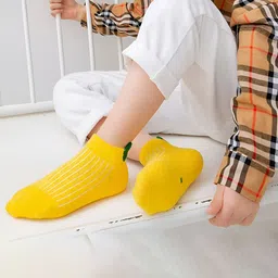 MOMISY Kids Pack Of 5 Colourblocked Anti-Allergenic Ankle-Length Socks image 5