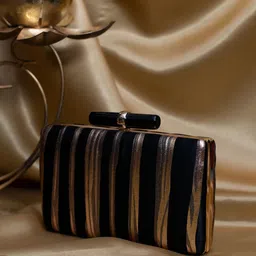 ARTKLIM Embroidered Box Clutch image 3