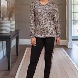 de trendz Printed Women Track Suit-picture-27