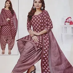 THE WEAVERS SHOP BY RAAVI Women Ethnic Motifs Printed Regular Pure Cotton Kurta with Patiala & With Dupatta image 3