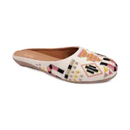 Kethi Fashion Women Printed Mojaris Flats image 2