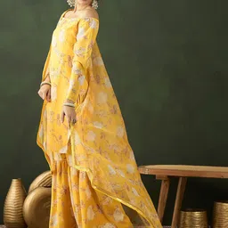 Sangria Floral Printed Kurta With Sharara & Dupatta image 5