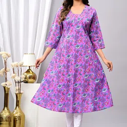 SHOOLIN Women Floral Printed Square Neck A-Line Kurta-image-47