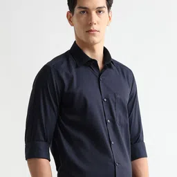 Arrow Men Slim Fit Textured Spread Collar Cotton Formal Shirt image 3