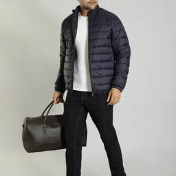 Indian Terrain Men Geometric Insulator Crop Outdoor Puffer Jacket with Patchwork image 4