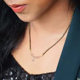 amarta Gayatri Magnificent 1 Precious Mangalsutra Pendant (Without Chain) 18kt Diamond Rose Gold Pendant image 3