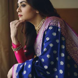 VASTRAHUT Woven Design Zari Banarasi Saree image 5