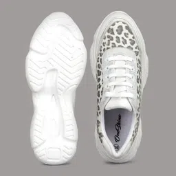 rapidbox Sneakers For Women image 4