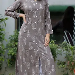shri shyam fashion Women Viscose Rayon Kurta Palazzo Set image 1