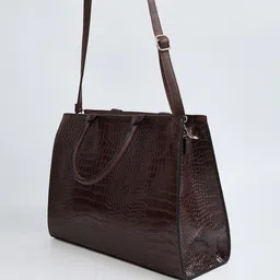 max Women Solid Fringed Regular Handheld Bag image 4
