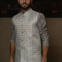 SUUTRAA BY SG Embellished Mandarin Collar Neck Nehru Jacket image 3
