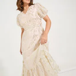 Styli Peach-Coloured Self Design V-Neck Puff Sleeves Tiered Detail Maxi Dress image 5