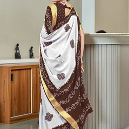 LeeliPeeri Designer Bandhani Printed Pure Cotton Saree image 4