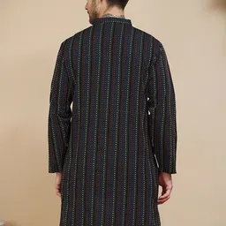 anouk mirage Anouk Rustic Geometric Printed Mandarin Collar Straight Kurta image 3