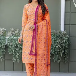 ARADHNA Floral Printed V-Neck Pure Cotton Straight Kurta With Trousers & Dupatta-image-48