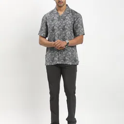 Indian Terrain Men Classic Slim Fit Ethnic Motifs Printed Cuban Collar Casual Shirt image 4