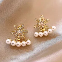 MEENAZ Floral Studs Earrings image 3