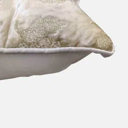 Good Vibes Gold-Toned & Off White Set of 3 Floral Velvet Square Cushion Covers image 3