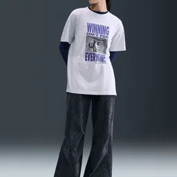 Nike Sportswear Women's Loose T-Shirt-image-46