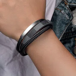 Jewels Galaxy Men Leather Silver-Plated Bracelet-image-11