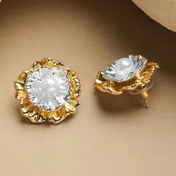 Rubans Voguish Gold-Plated Pearls Beaded Floral Shaped Studs image 4