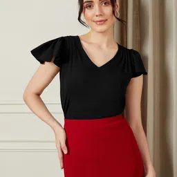 Berrylush Flutter Sleeve Top-picture-31