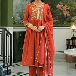AARAAS Women Floral Embroidered Empire Thread Work Pure Cotton Kurta with Trousers & With Dupatta-image-18