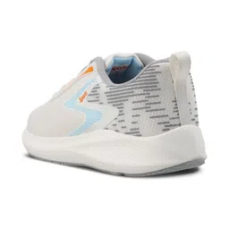 Walkaroo Men Running Non-Marking Shoes image 2