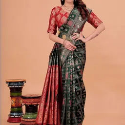 Moda Rapido Green Woven Design Silk Cotton Kanjeevaram Sarees-image-88