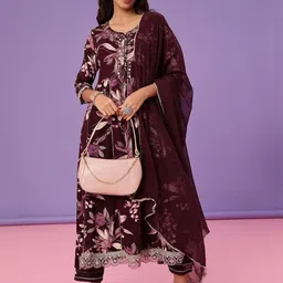 V-Mart Women Floral Printed Regular Thread Work Kurta with Trousers & With Dupatta image 5