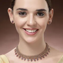 KARATCART Gold-Plated Stones Studded Floral Jali Design Classic Jewellery Set image 4