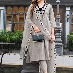 Tikhi Imli Women Self Design A-Line Kurta with Trousers & Dupatta-picture-29